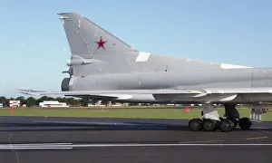 Farnborough 92 - Tu-22M-3 (unmarked)