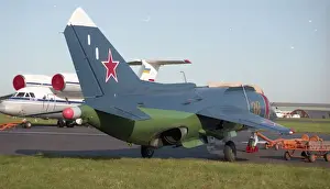 Farnborough 92 - Yak-38M - Yellow 38