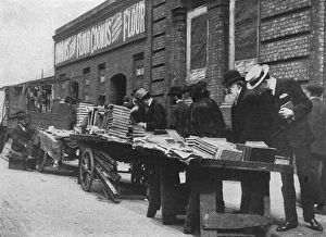 Acquired Gallery: Farringdon Rd Bookstall