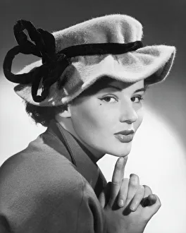 Feature Collection: Fashionable 1950S Hat