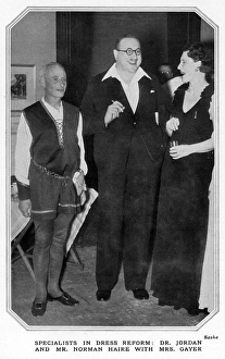 Images Dated 10th August 2015: Fashions for Men: Specialists in Dress Reform