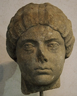 Pius Gallery: Faustina the Younger. Bust