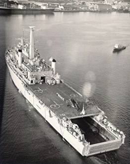 Amphibious Gallery: Fearless-class amphibious assult ship