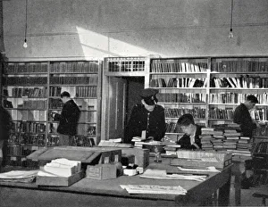 Images Dated 25th June 2019: Feltham Borstal Library