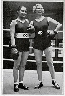 Photo Ancienne 1933 - Boxe Française à Paris - Deux Sportifs Dans Un Gymnase - Tirage Original