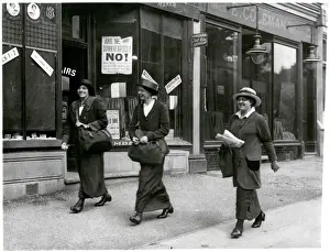 Employees Prints: Female postal workers in London, c. 1915