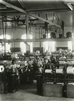 Female textile workers / South America, 1911