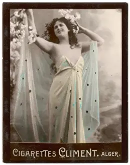 Female Type / Arms up 1909