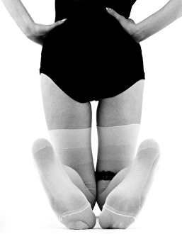 Images Dated 10th November 2011: Femlae Model