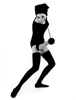 Images Dated 10th November 2011: Femlae Model