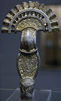 Palatine Gallery: Fibula of animalistic style