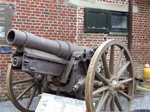 Ypres Gallery: Field Gun outside the TJaegershof Restaurant