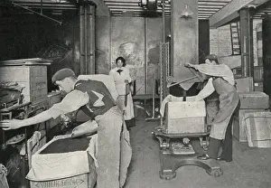 Filling, weighing and packing tea, Bankside, London