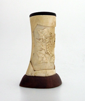Images Dated 2nd September 2009: Finely hand-carved bone ornament by German Internee