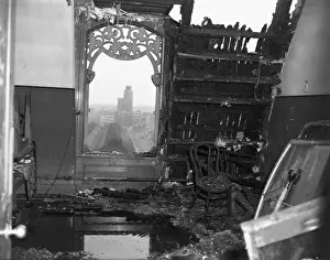 Grosvenor Prints: Fire at Grosvenor Hotel, Buckingham Palace Road SW1