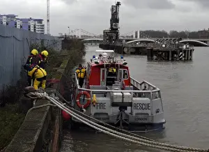 2005 Prints: Fireboat attending a fire in Battersea