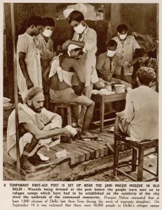 Images Dated 19th October 2016: First-aid post near the Jami Masjid Mosque in Old Delhi