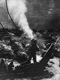 Images Dated 30th March 2004: The first photograph of a diver at the bottom of the sea