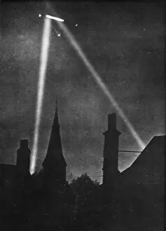 Zeppelin Gallery: First Zeppelin air raid on London, 1915