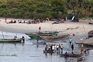 Images Dated 1st March 2011: Fishermen - start their activities early in the morning