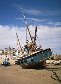 Images Dated 7th April 2017: Fishing boat, Sweet Promise, St Ives harbour, Cornwall