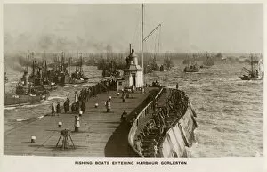 P Ier Collection: Fishing boats entering the harbour at Gorleston