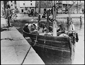 Baiting Collection: Fishing Village 1940S