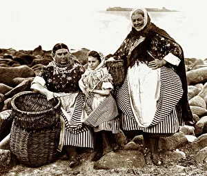 Newhaven Prints: Fishwives in Newhaven near Edinburgh, Victorian period