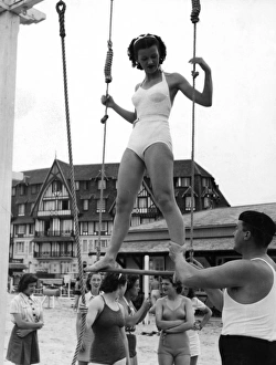 Images Dated 12th January 2012: Keep Fit Classes on holiday