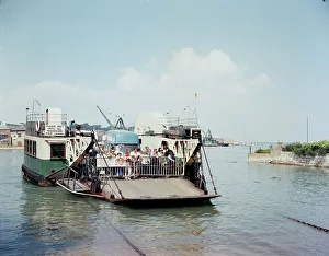 Cowes Prints: The Floating Bridge, Cowes, Isle of Wight