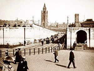 The floating landing stage, Liverpool - early 1900s