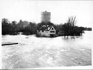 Surrey Collection: A Flood at Staines