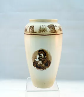Images Dated 10th January 2013: Flower vase with ornate border - Bairnsfatherware