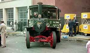 Foden Prints: Foden Tractor number: 14084, Duchess of Gloucester
