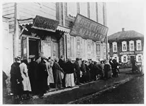 Queues Prints: Food Shortage Queues