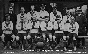 Images Dated 6th January 2016: Football team of comics, Sam Mayos XI