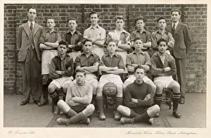 Pearce Prints: Football Team, Cook's Ground
