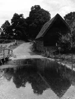 Images Dated 23rd May 2011: Ford on the River Lea
