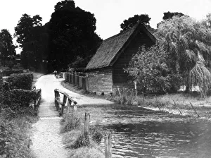 Images Dated 29th March 2011: Ford on the River Lea