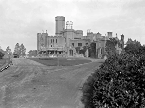 Wallis Gallery: Fort Belvedere, Windsor