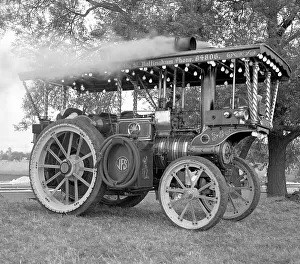 Foster Showman's Tractor FE 3217 Robin Hood