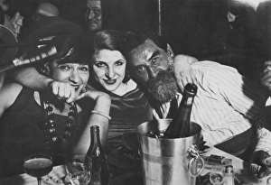 Images Dated 4th July 2011: Foujita and Friends