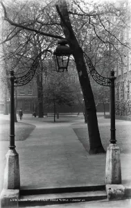 Serenity Prints: Fountain Court, Middle Temple, London