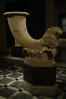 Images Dated 4th March 2009: Fountain in the form of a horn-shaped drinking cup (rhyton)