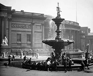 Lime Collection: Fountain, Lime Street, Liverpool