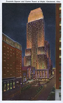 Images Dated 28th September 2015: Fountain Square and Carew Tower, Cincinnati, Ohio, USA