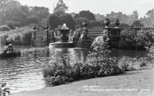 Lush Prints: The Fountains at Kensington Gardens