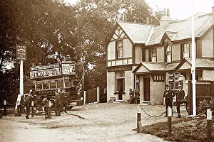 Fox and Hounds, Westerham Hill early 1900's