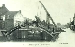 Images Dated 20th April 2011: France - La Bassee - The Vertical Lift Bridge