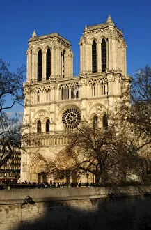 Images Dated 11th April 2008: France. Paris. Notre Dame Cathedral